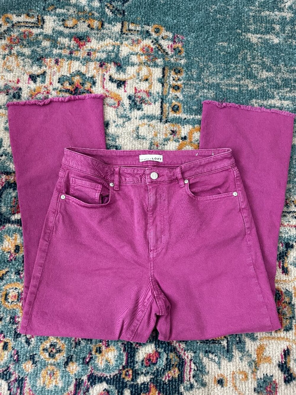 LOFT The Kick Crop Jeans Size 28/6 Magenta Pink Purple Cropped Flare